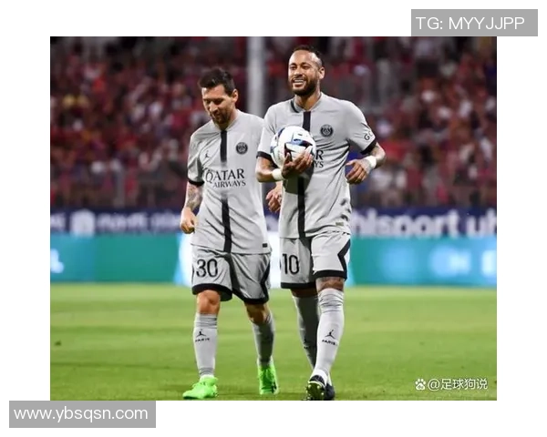 巴黎足球巨星闪耀时刻珍藏球星卡展现绿茵荣耀传奇